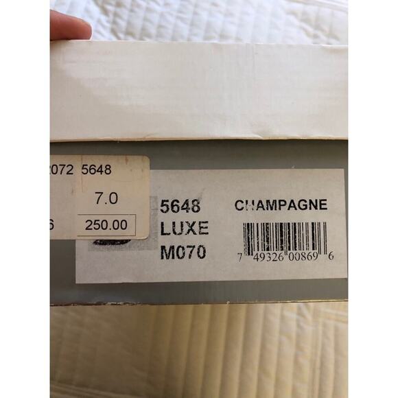 Charles David luxe pumps - Picture 4 of 5